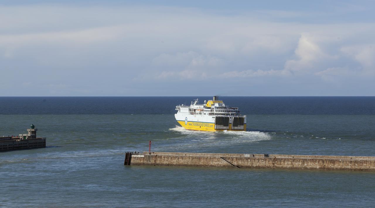 Hotel Aguado Dieppe Bagian luar foto
